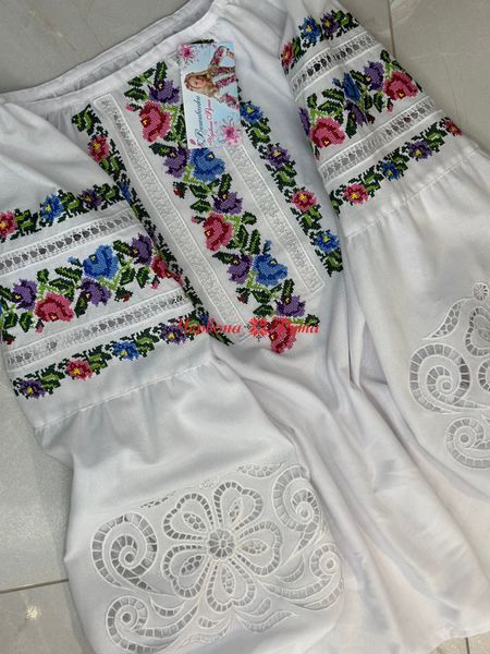 Блуза біла (модель 11) кольорова виш. НФ-00000256 фото