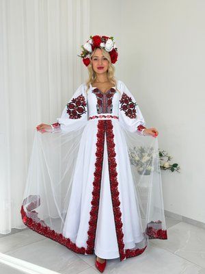 Сукня Вишуканість молочна черв- зел виш. ( з верт.виш . на спідниці) 000003791 фото