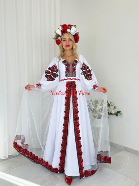 Сукня Вишуканість молочна черв- зел виш. ( з верт.виш . на спідниці) 000003791 фото