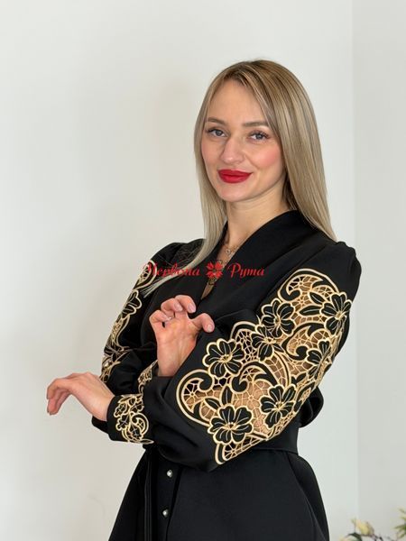Костюм жіночий чорний Витинанка (золота виш.) 000003756 фото